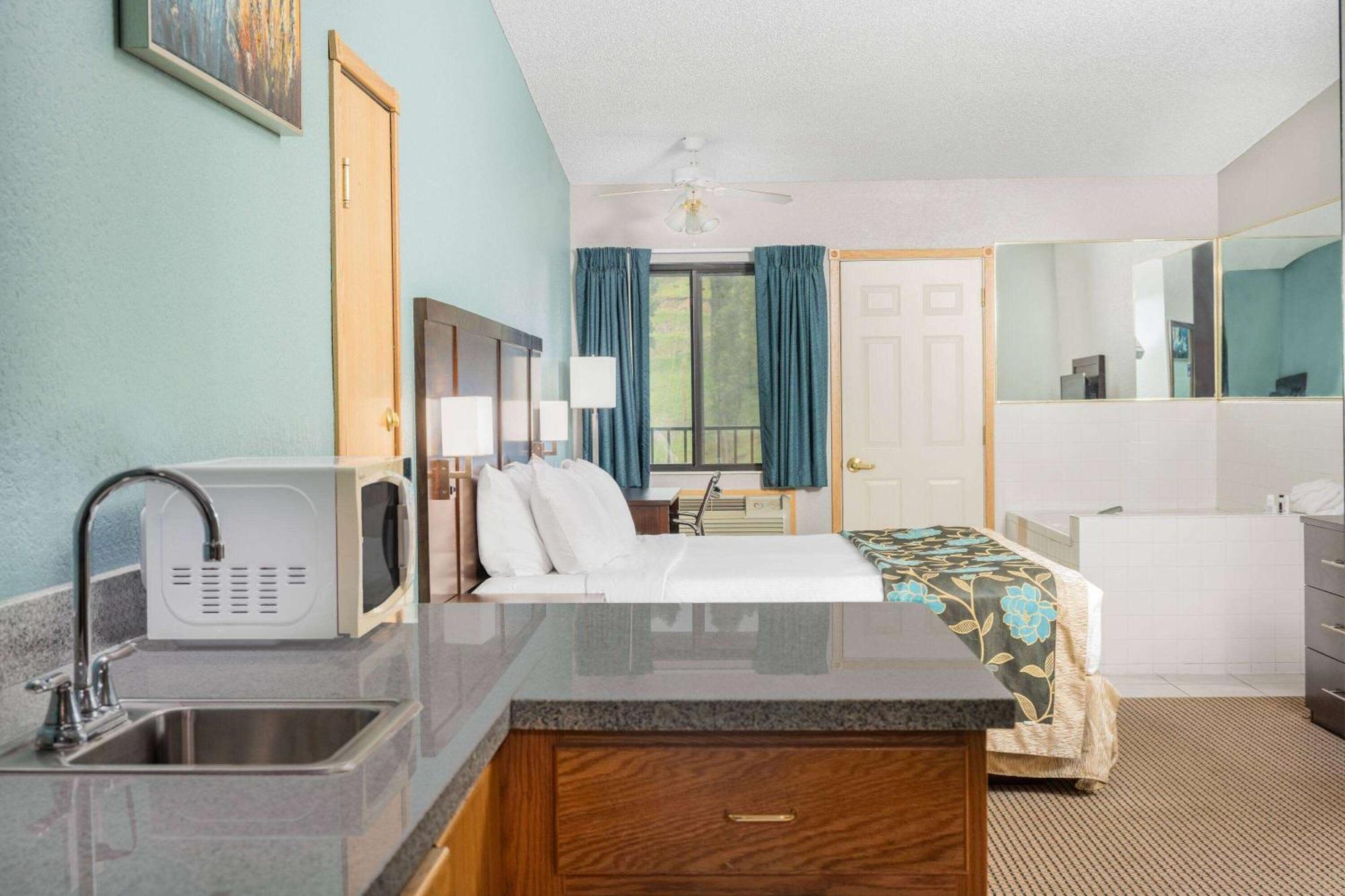 Baymont By Wyndham Keystone Near Mt. Rushmore Экстерьер фото