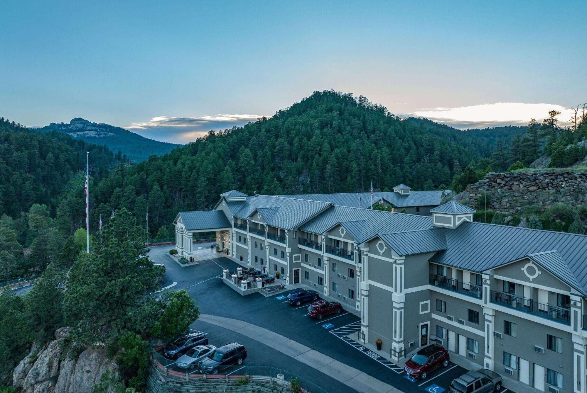 Baymont By Wyndham Keystone Near Mt. Rushmore Экстерьер фото
